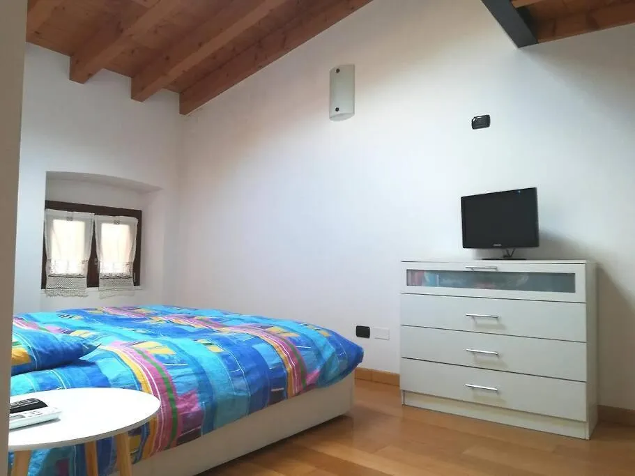La Corte House Salò 0*,